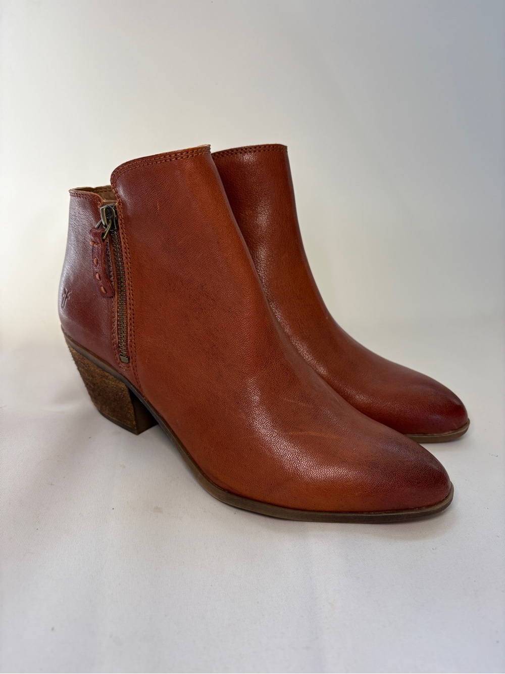 FRYE Judith Double Zip Ankle Boots Whiskey Brown Leather Womens‎ Size 7.5